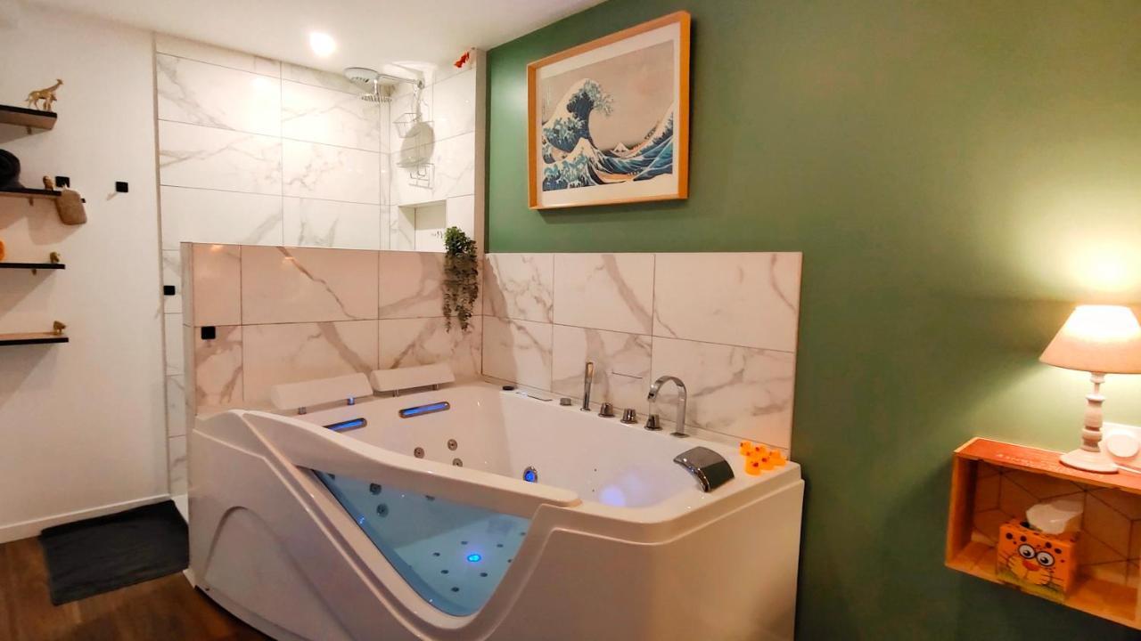 Votre Escale Jungle Sauna & Spa Niort Kültér fotó