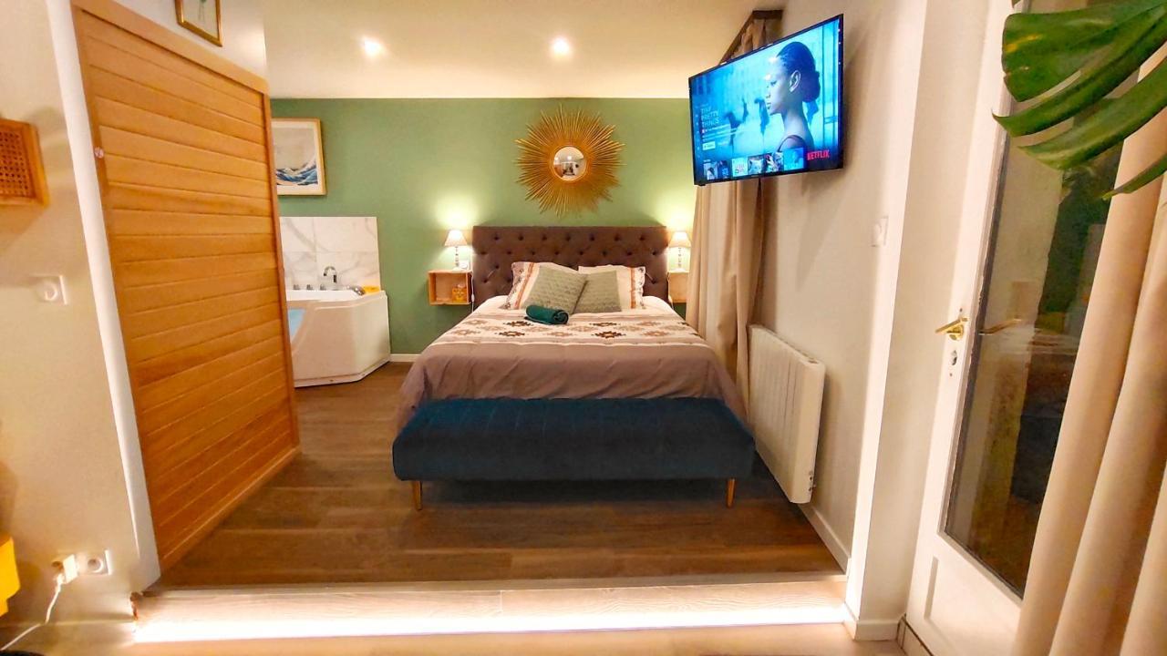 Votre Escale Jungle Sauna & Spa Niort Kültér fotó